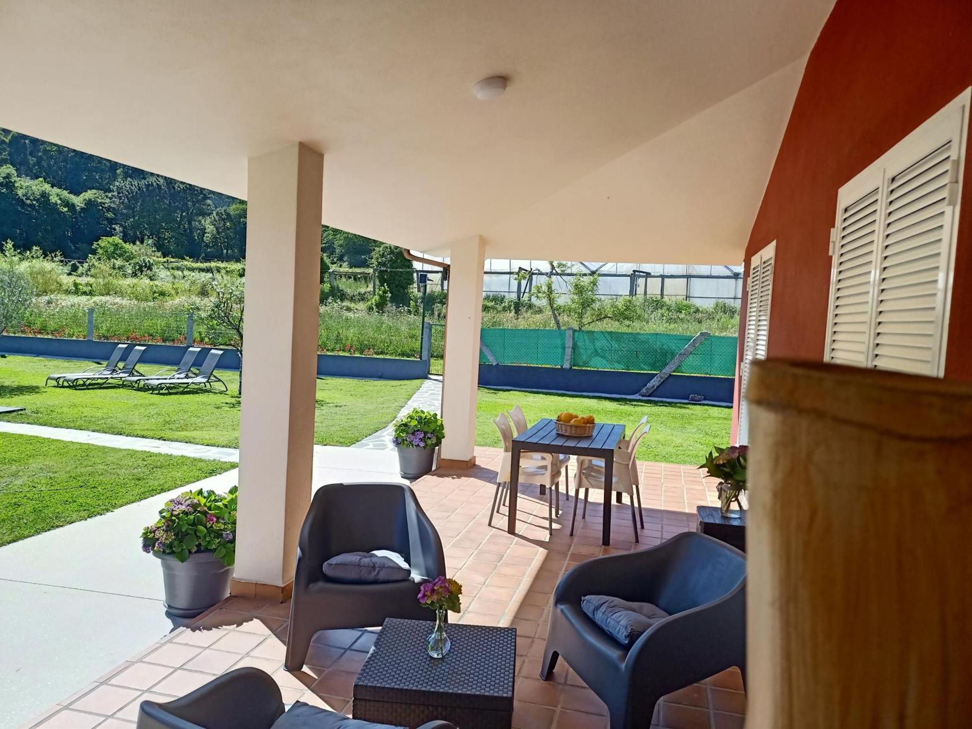 Apartamento En Bloque Vivienda Con Piscina Y Barbacoa A 15 Min De La Playa Meis Eksteriør billede